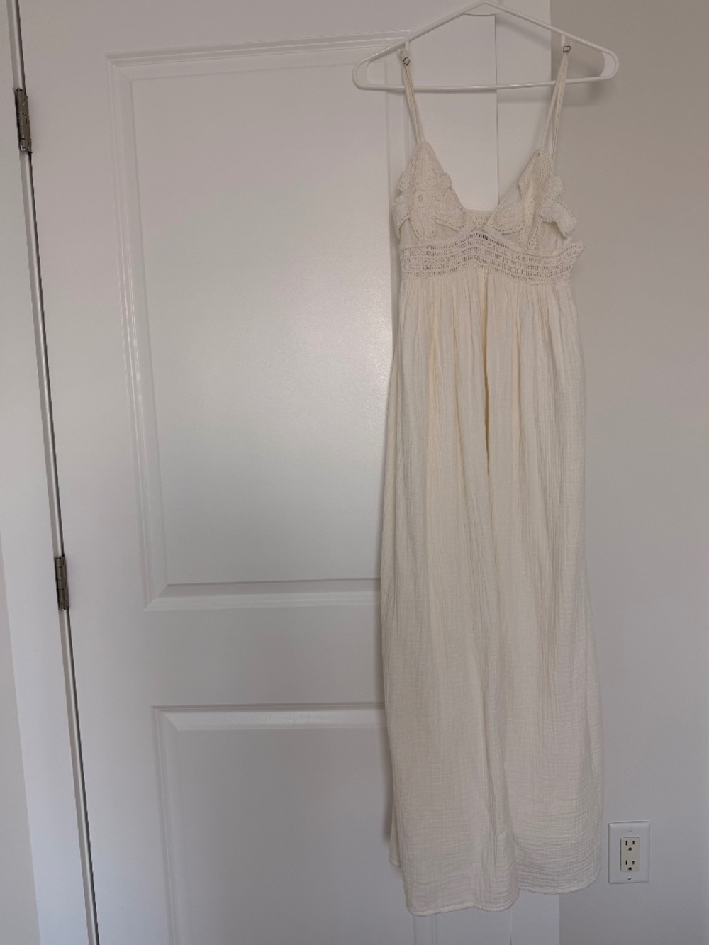 Zara Dress Cream XS